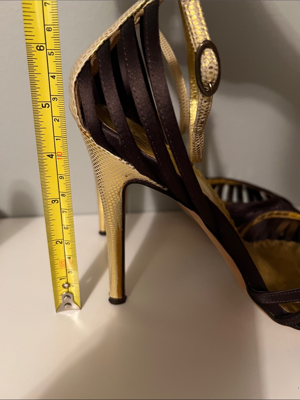 BCBGMaxAzria Brown & Gold Heels - Size 10 - Picture 2 of 7